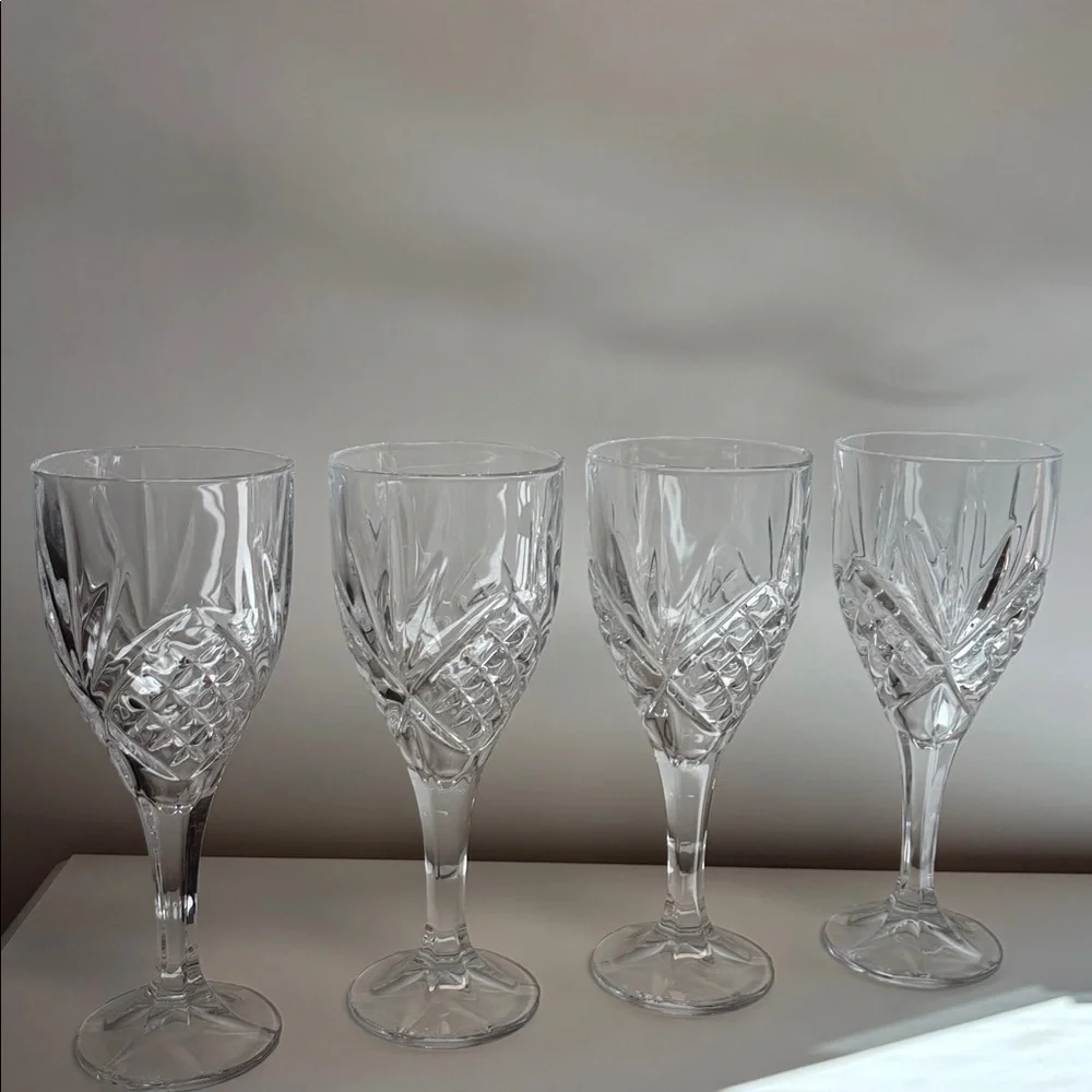 Godinger Dublin Crystal Wine/Water Goblets/Glasses Set Of 4